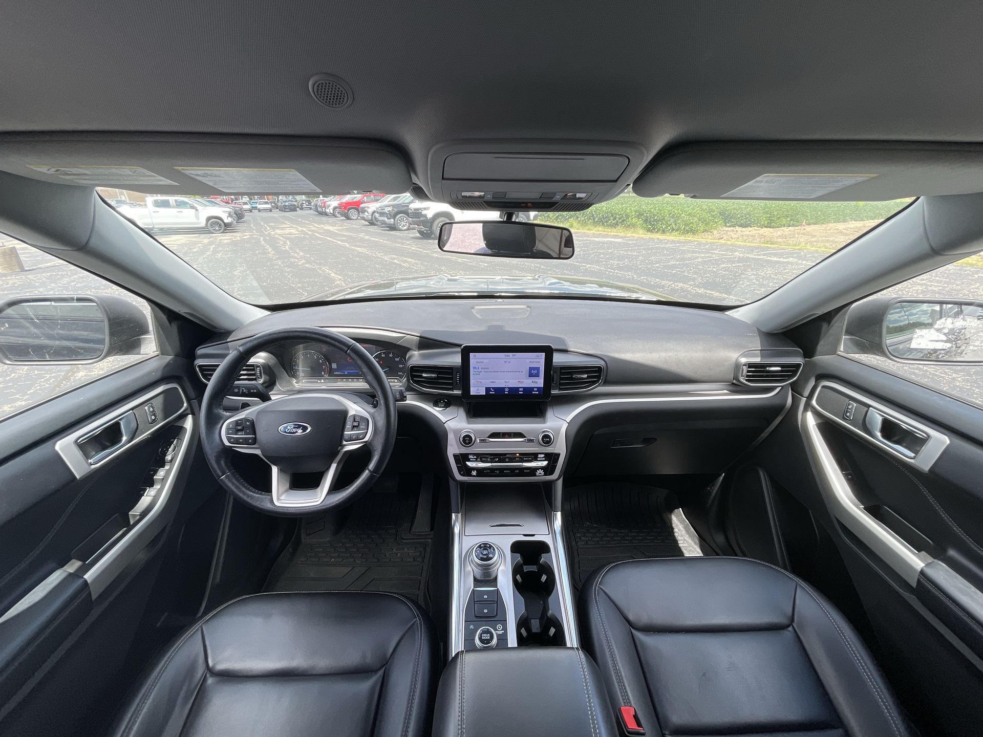 2021 Ford Explorer XLT photo 52