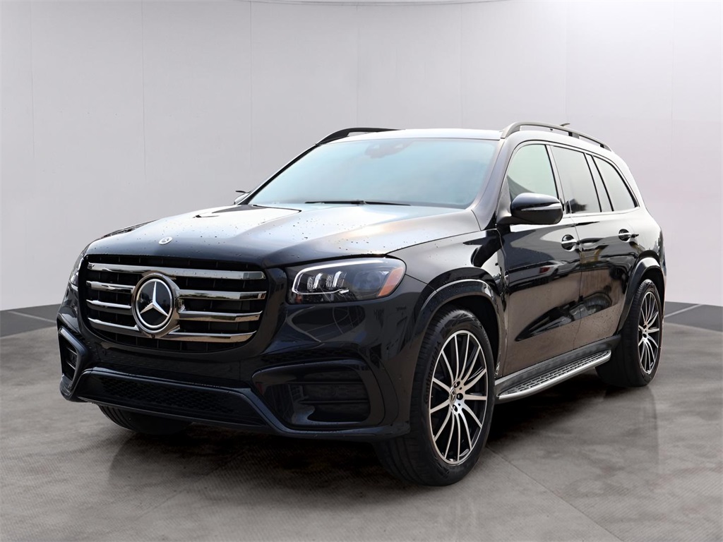 2025 Mercedes Benz GLS 580 4MATIC photo 3