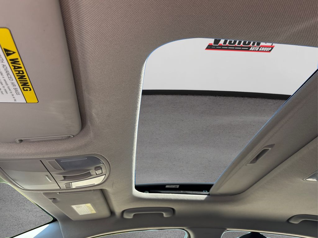 2020 Hyundai Elantra Value Edition photo 13
