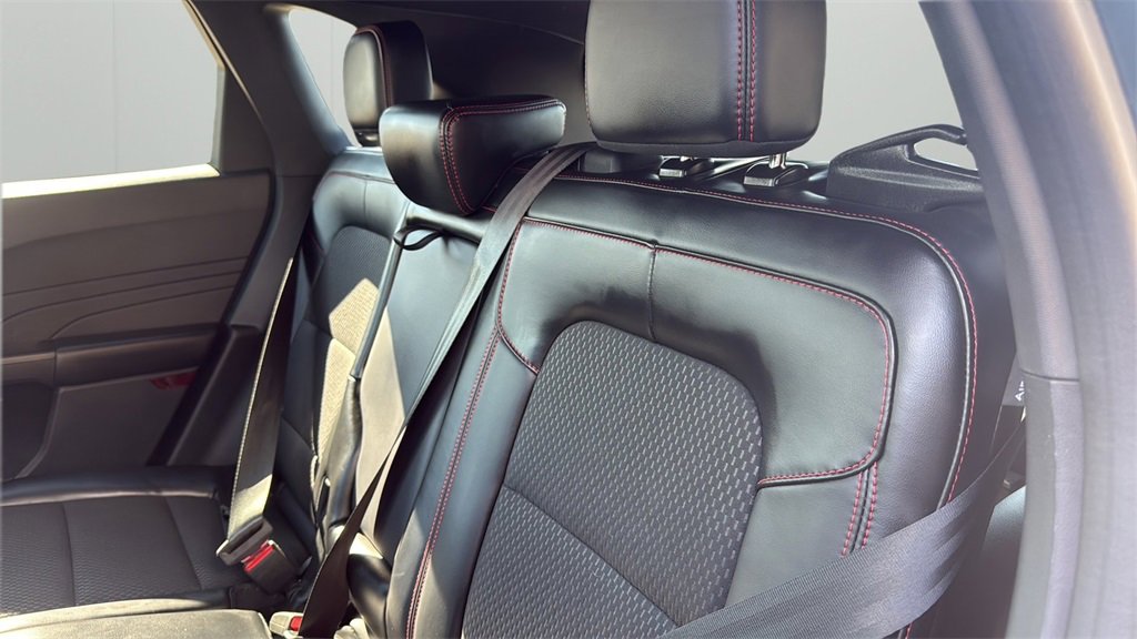 2023 Ford Escape ST-Line photo 9