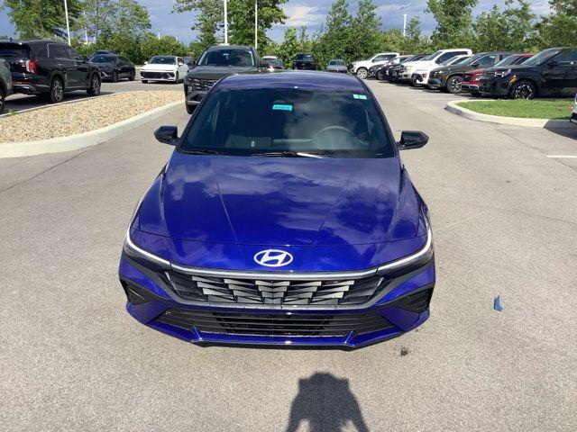 2025 Hyundai Elantra Hybrid SEL Sport photo 2