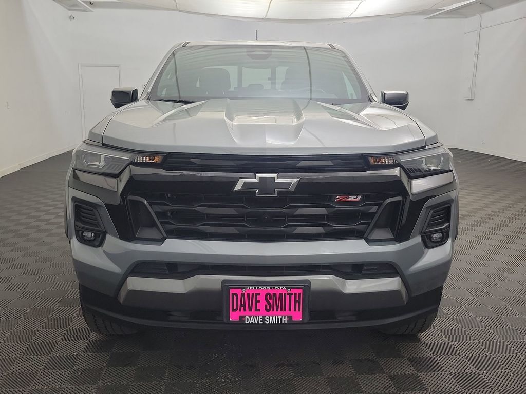 2023 Chevrolet Colorado Z71 photo 5