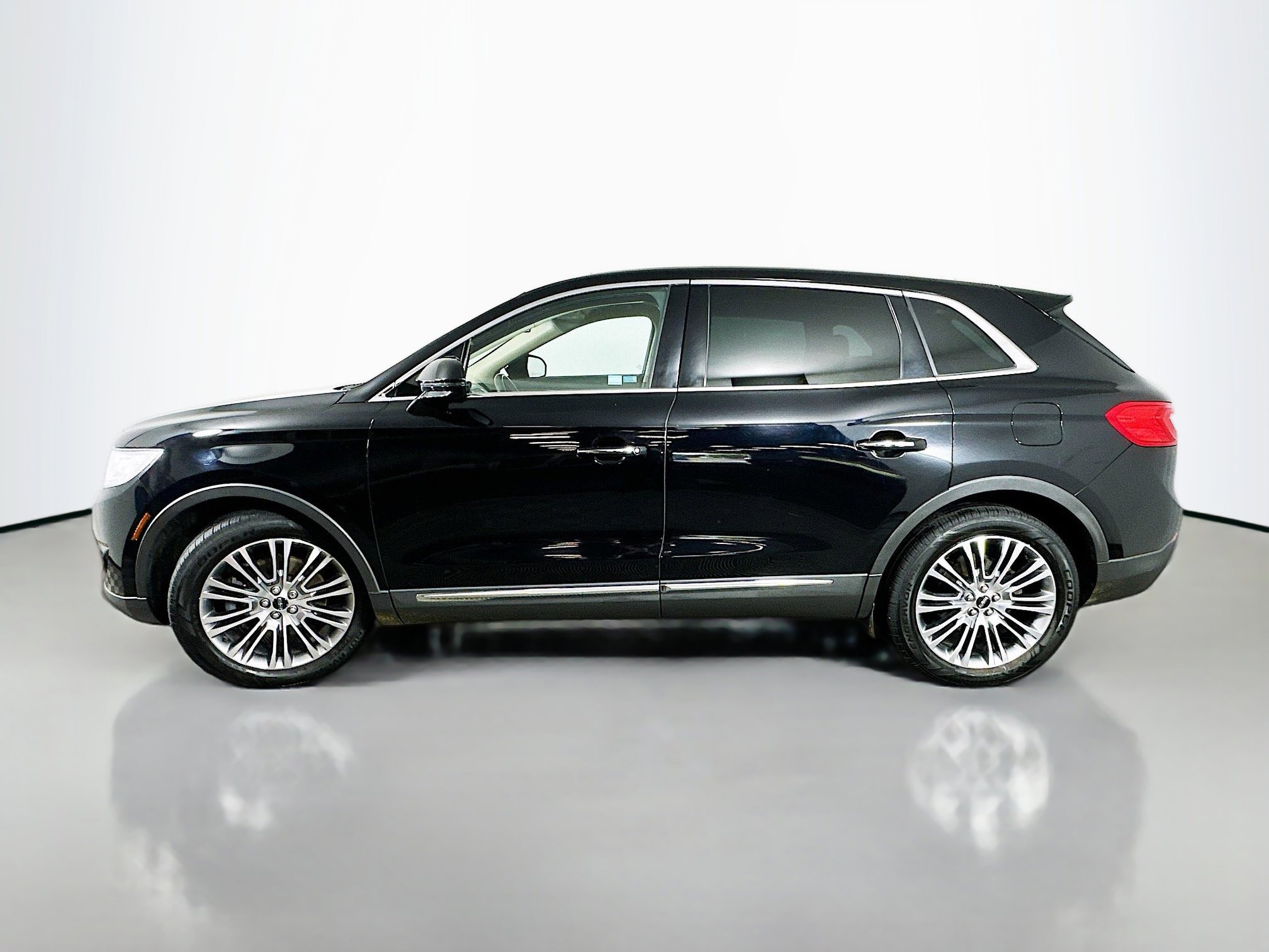 2016 Lincoln MKX Reserve photo 4