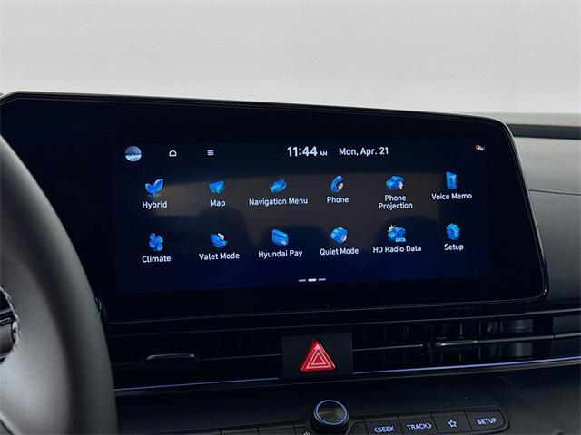 2025 Hyundai Elantra Hybrid SEL Sport photo 19