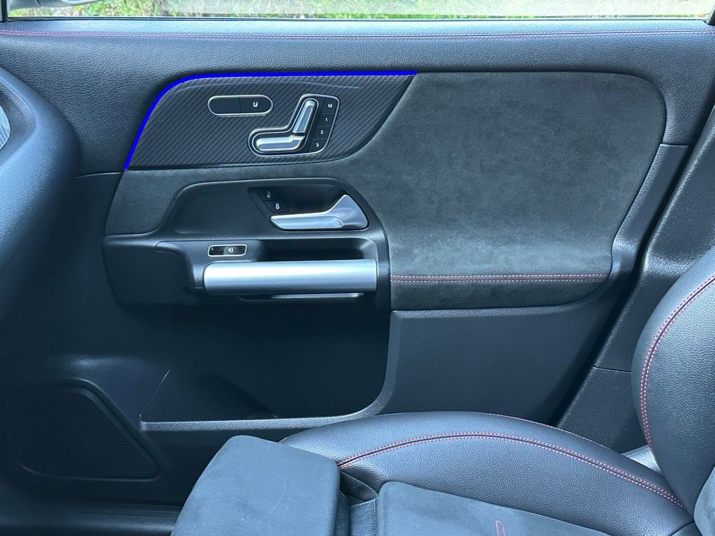 2023 Mercedes Benz GLA 250 4MATIC photo 24