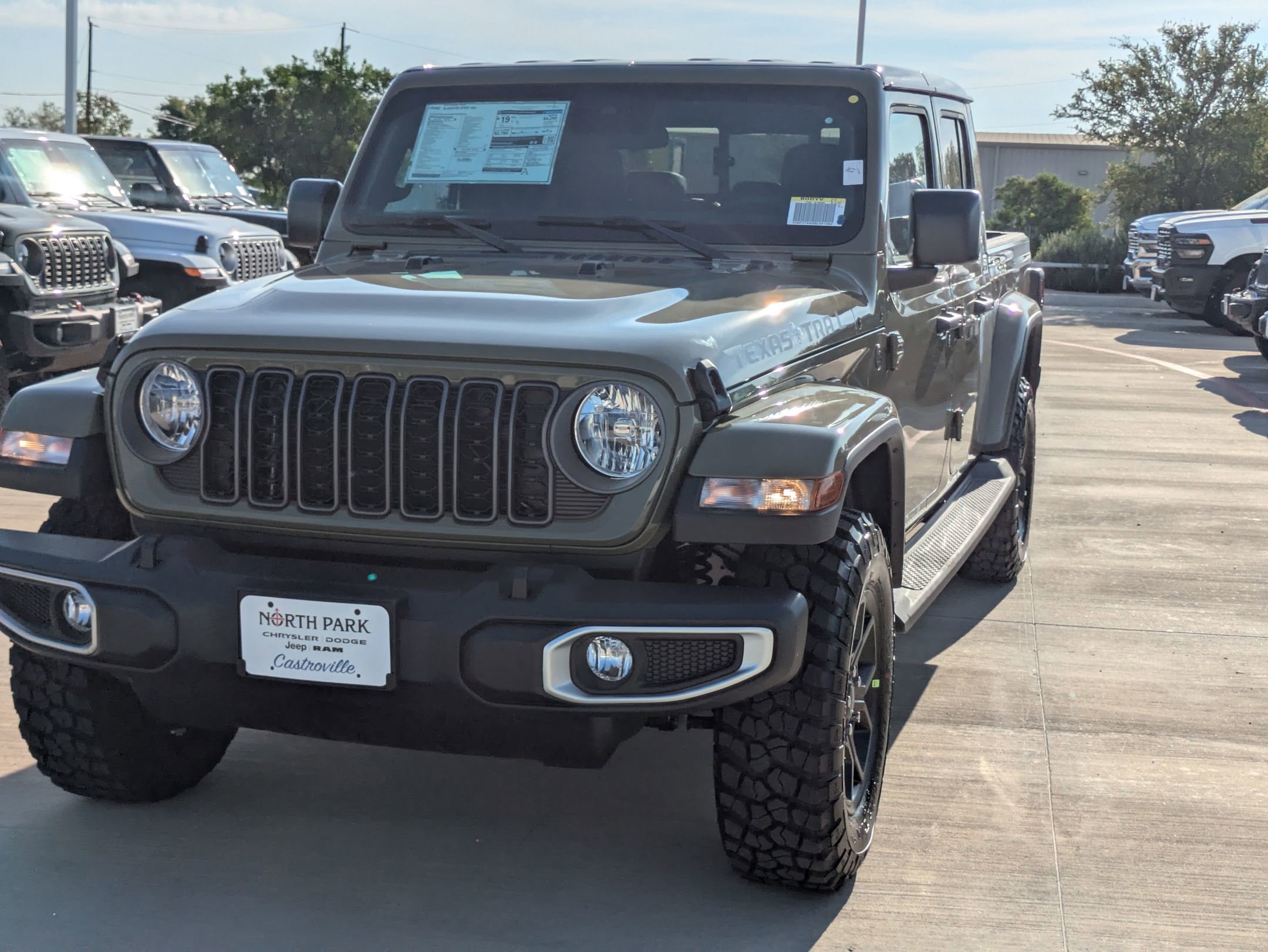 2025 Jeep Gladiator Texas Trail Sport photo 7