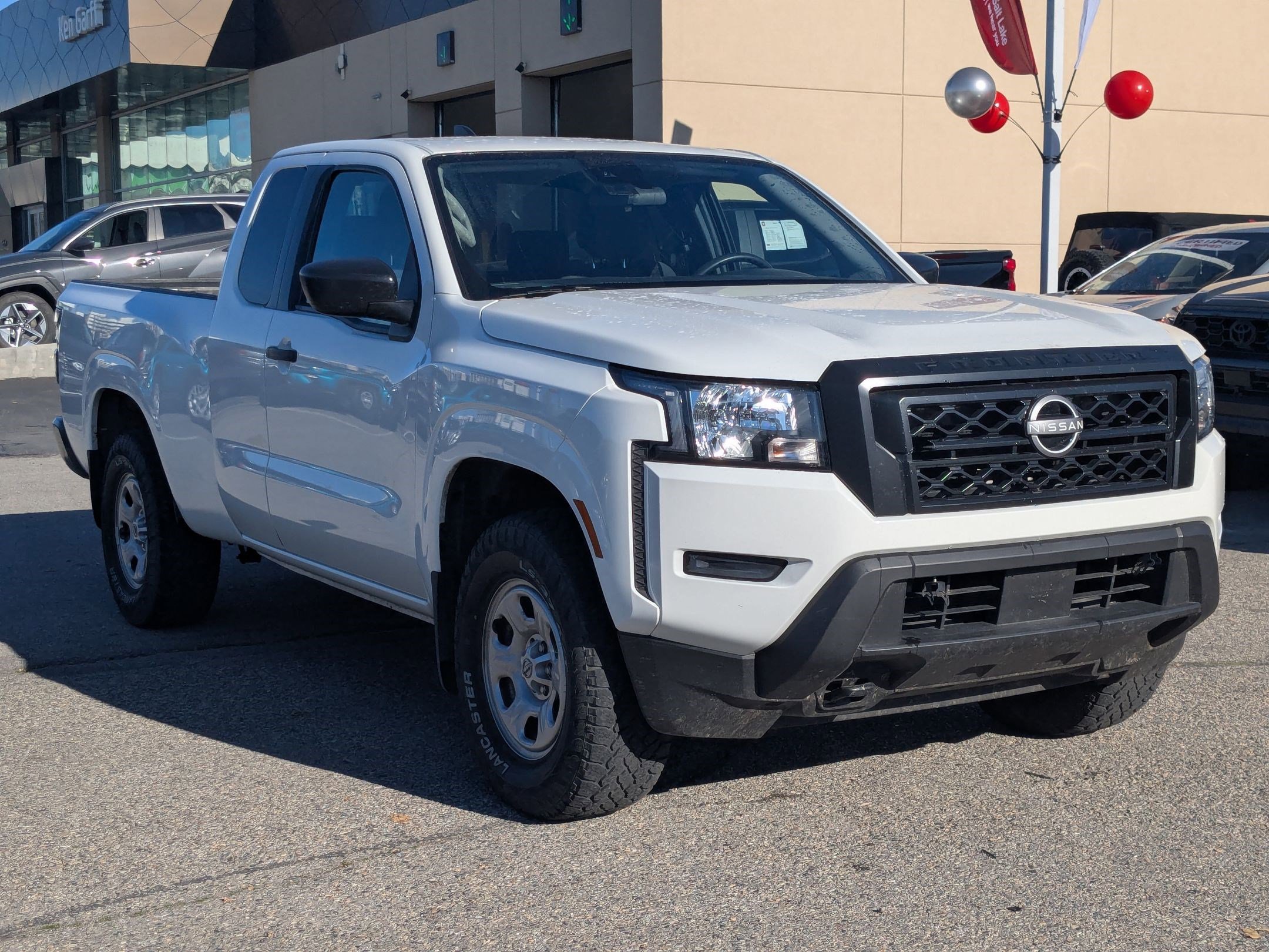 2024 Nissan Frontier S's photo