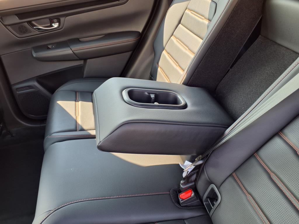 2026 Honda CR-V Hybrid Sport-L photo 8