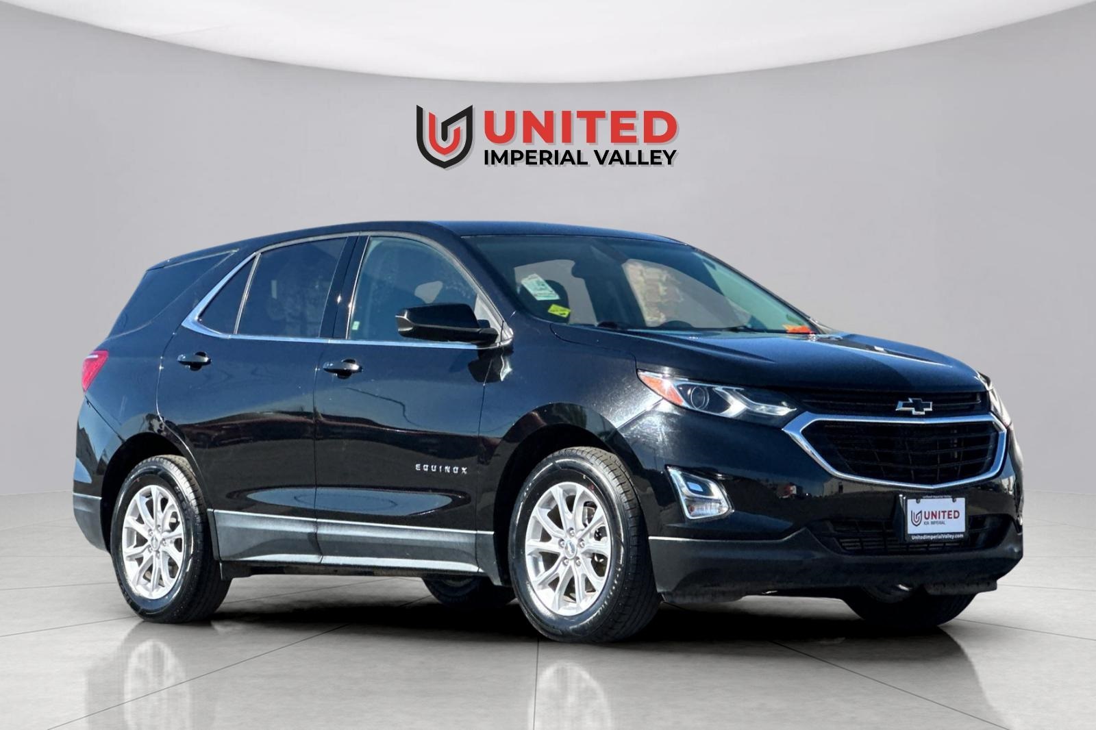 Used 2019 Chevrolet Equinox LT with VIN 3GNAXKEV6KL372018 for sale in Imperial, CA