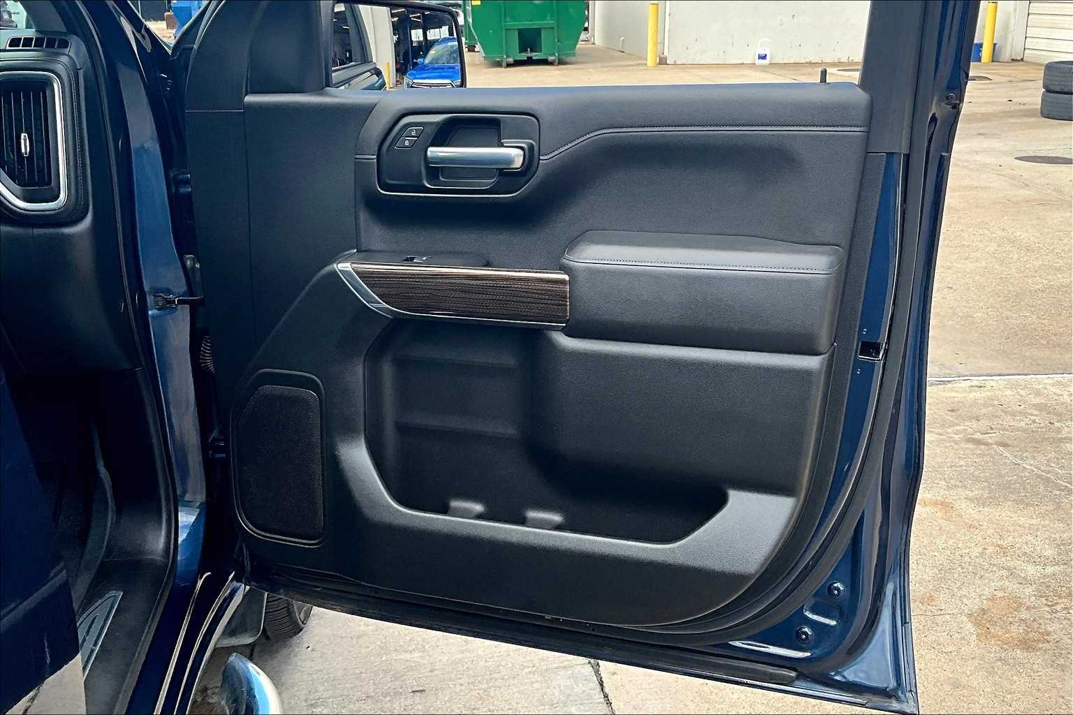 2020 Chevrolet Silverado 1500 LT photo 22