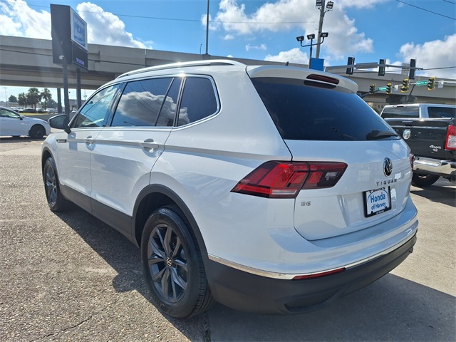 2022 Volkswagen Tiguan SE photo 3