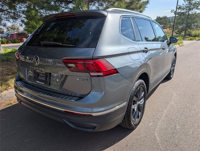 2022 Volkswagen Tiguan SE photo 3