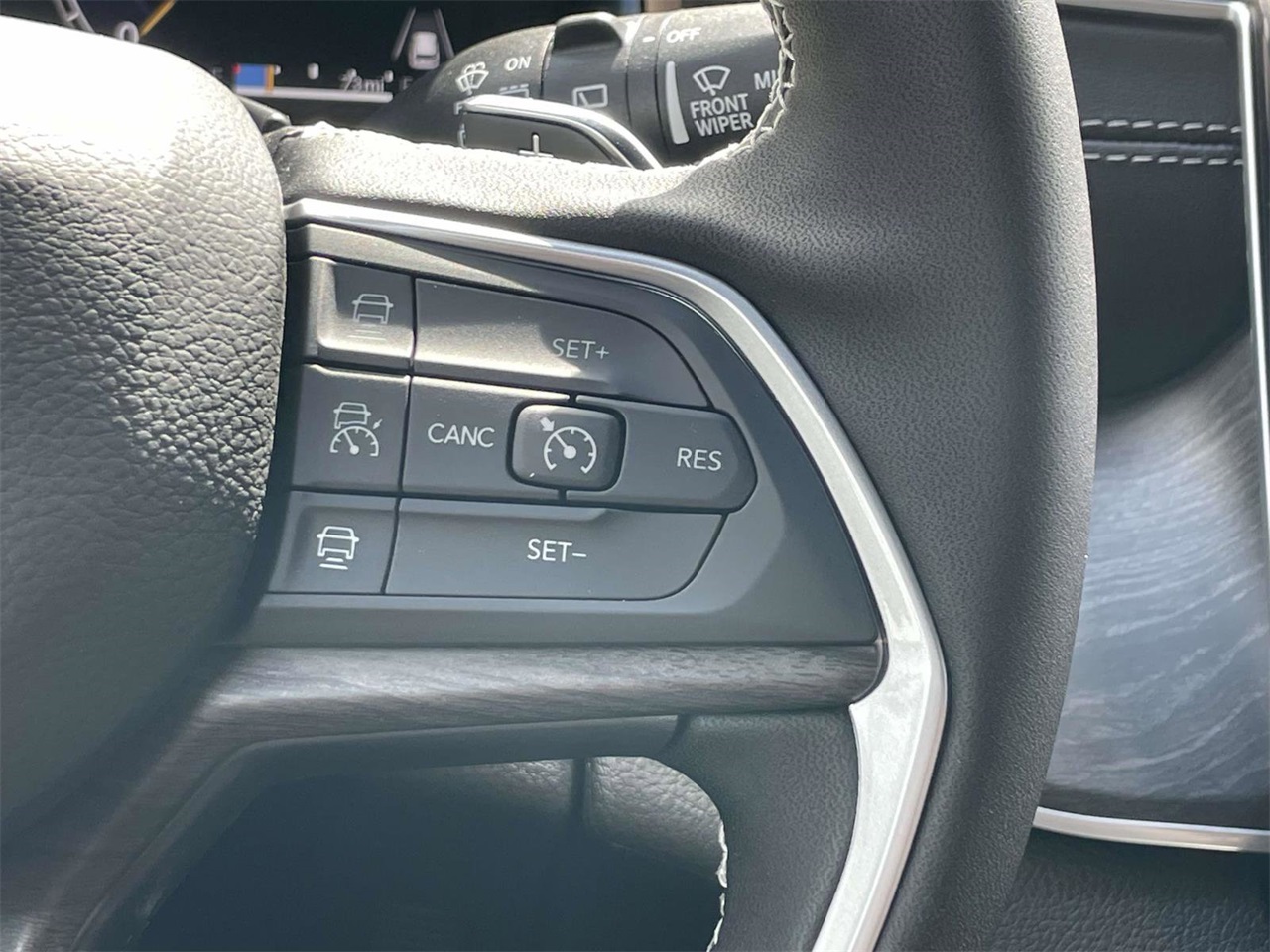 2025 Jeep Grand Cherokee Limited photo 10
