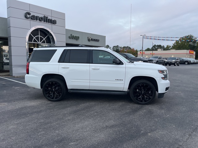 2018 Chevrolet Tahoe Premier photo 2