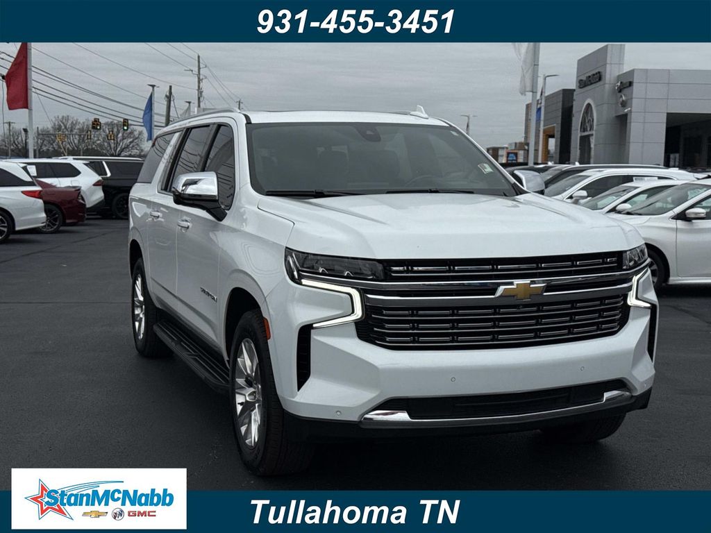 2021 Chevrolet Suburban Premier's photo