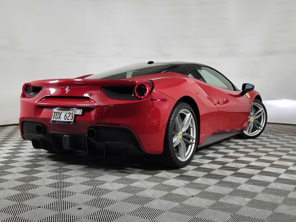 2017 Ferrari 488 GTB photo 2