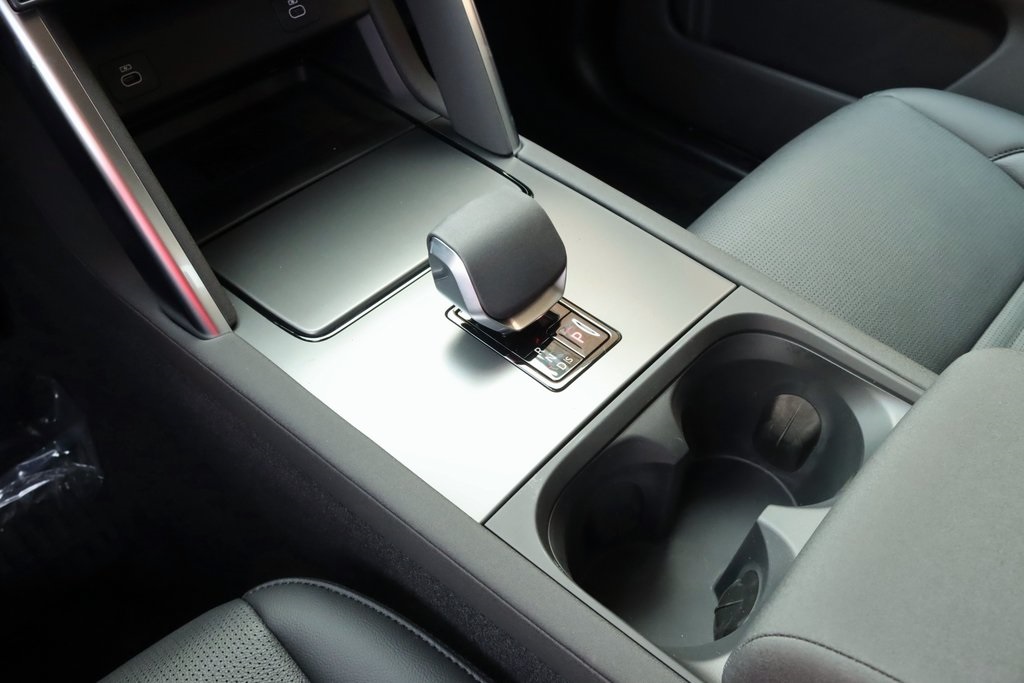 2025 LAND ROVER DISCOVERY SPORT - Image 24