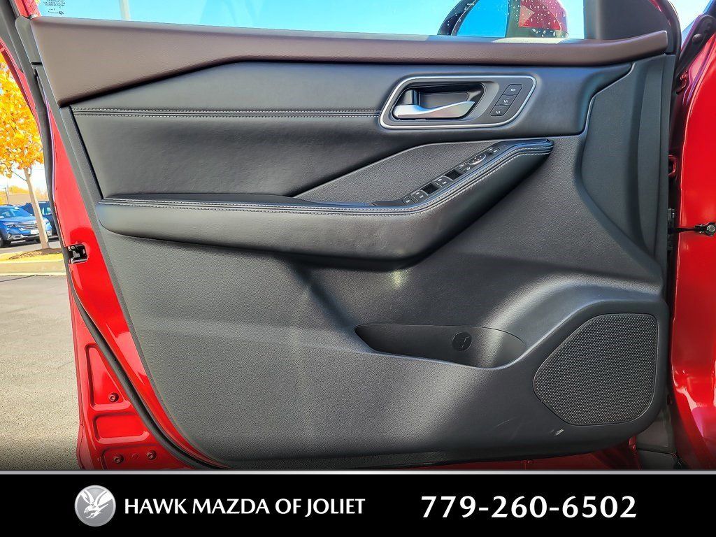 2021 NISSAN ROGUE - Image 16