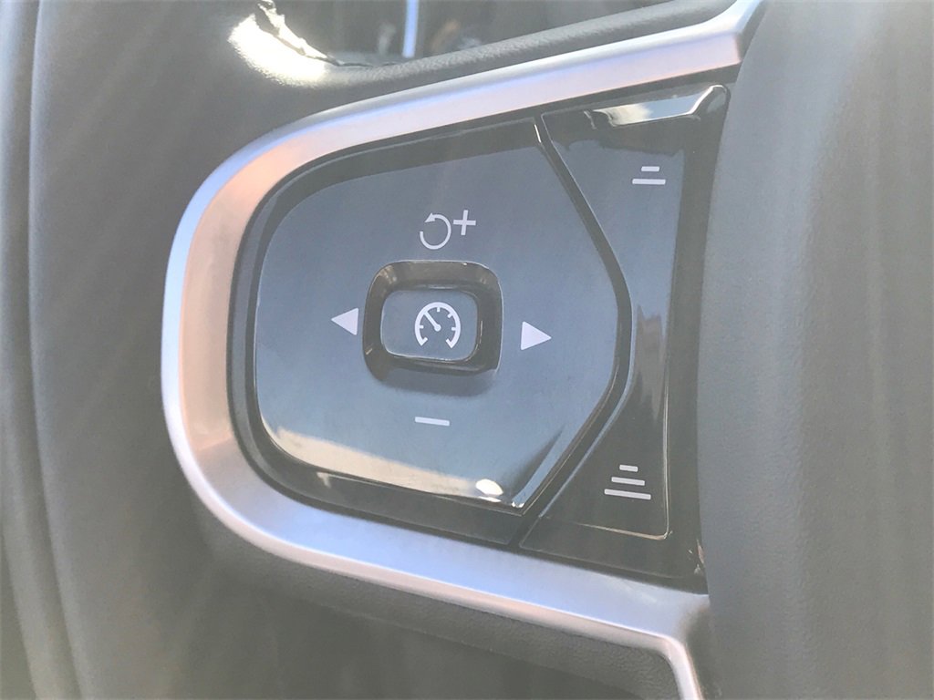 2021 Volvo S60 Inscription photo 14