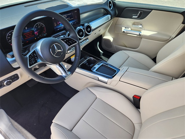 2025 Mercedes Benz GLB 250 4MATIC photo 7