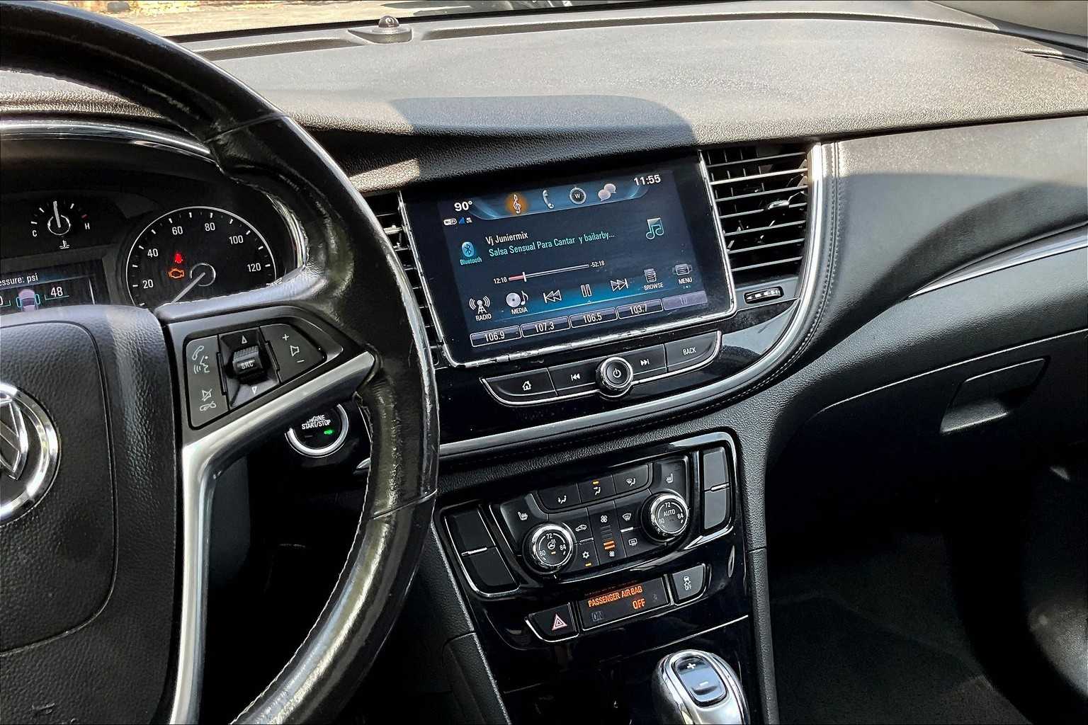 2020 Buick Encore Essence photo 6