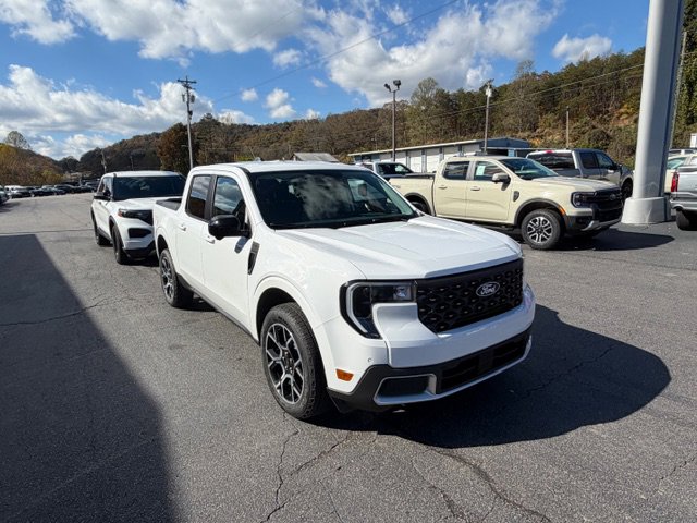 2025 Ford Maverick Lariat photo 3
