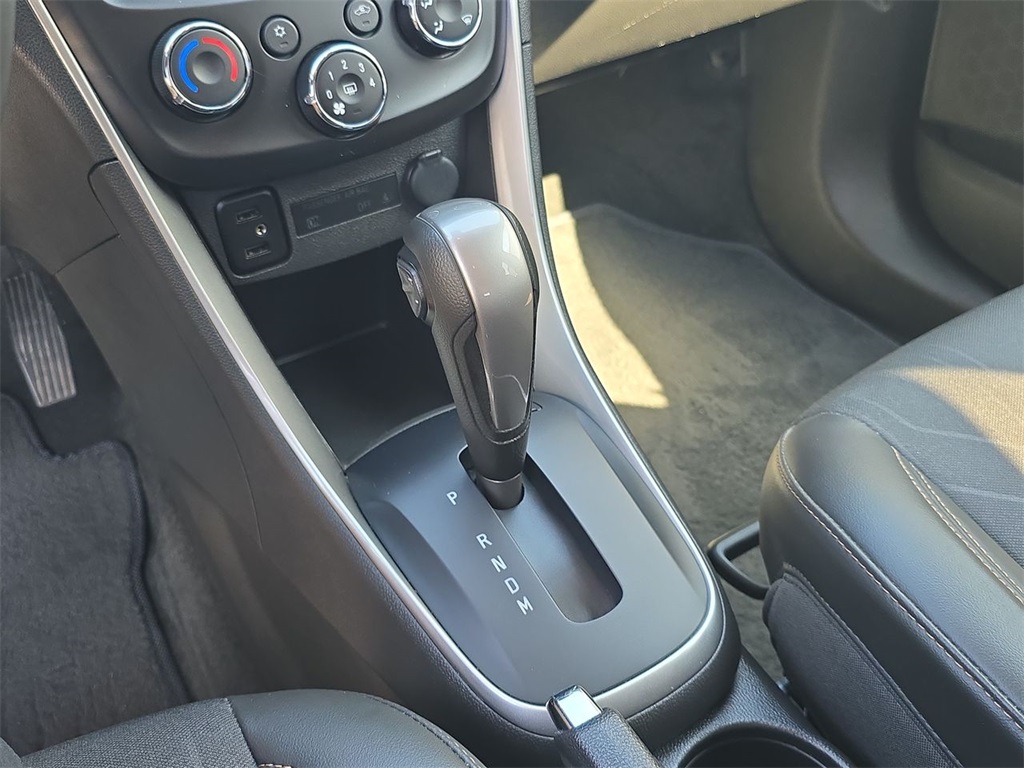 2022 Chevrolet Trax LT photo 16