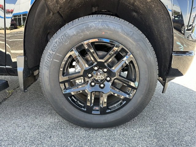 2025 Chevrolet Silverado 1500 RST photo 6