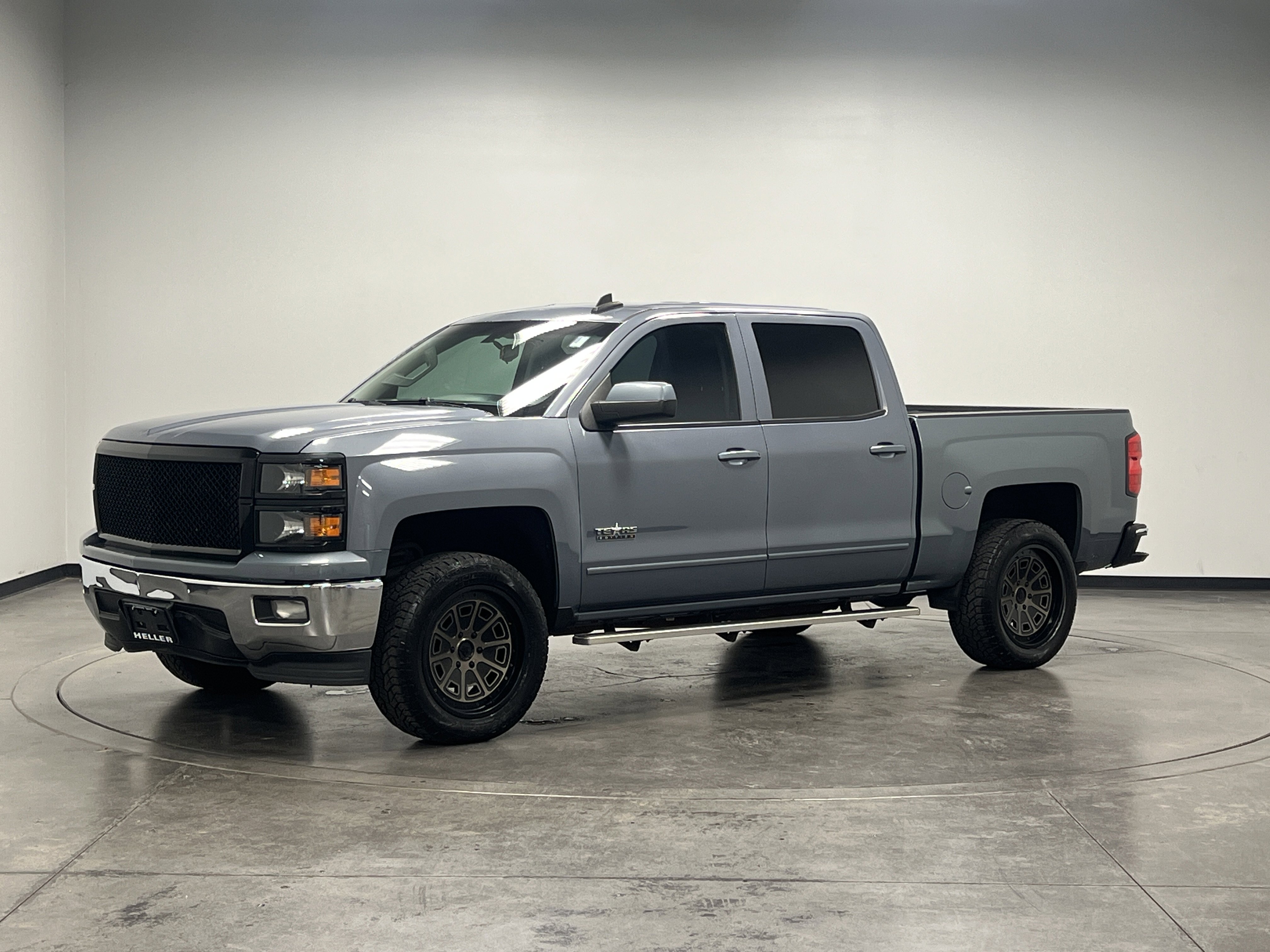 2015 Chevrolet Silverado 1500 LT photo 3