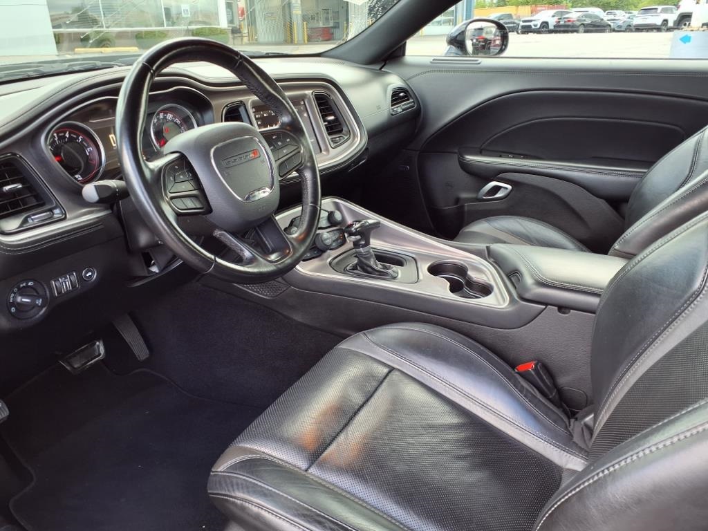 2022 Dodge Challenger SXT photo 9