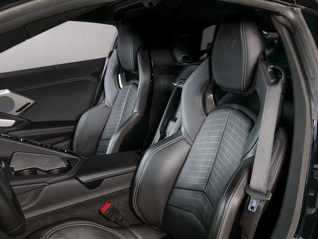 2020 Chevrolet Corvette Stingray photo 14