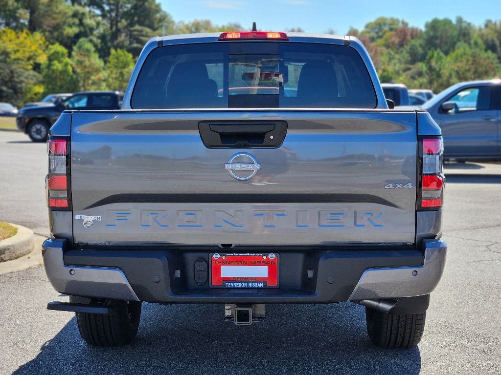 2026 Nissan Frontier SV Crew Cab photo 4