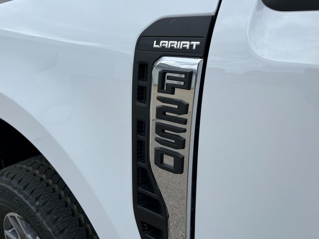 2026 Ford F-250 Lariat photo 10