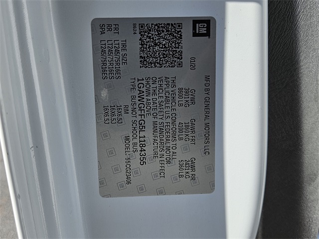 2020 Chevrolet Express 2500 LT Passenger photo 17