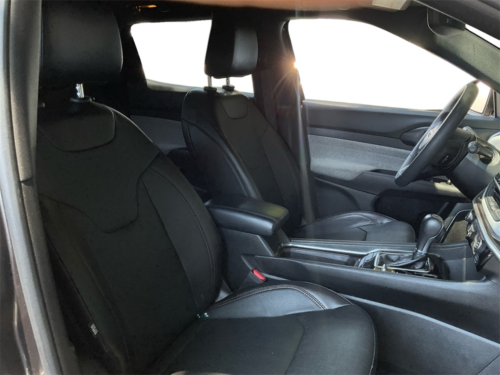 2023 Jeep Compass Latitude Lux photo 27