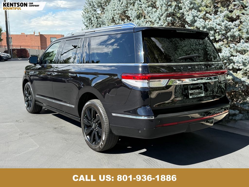 2022 Lincoln Navigator L Reserve photo 6