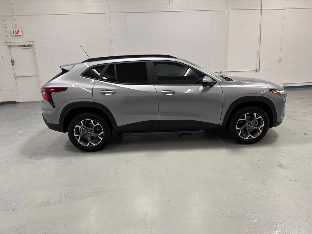 2026 Chevrolet Trax photo 8