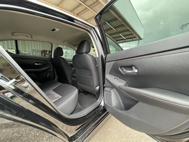 2022 Nissan Sentra SR photo 23