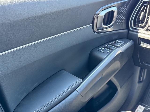 2025 Kia Sorento S photo 31