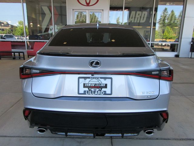 2024 Lexus IS 300 photo 7