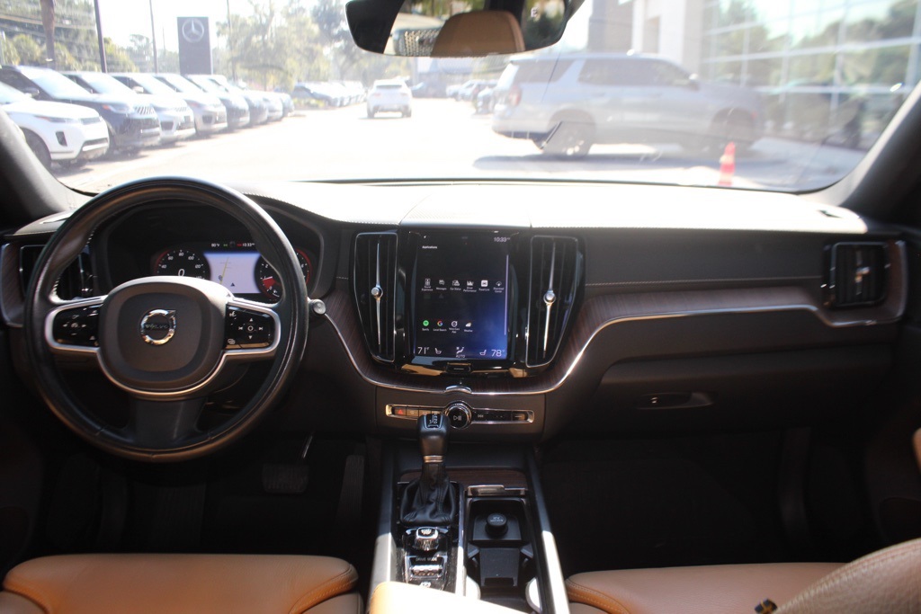 2020 Volvo XC60 T5 Inscription photo 28