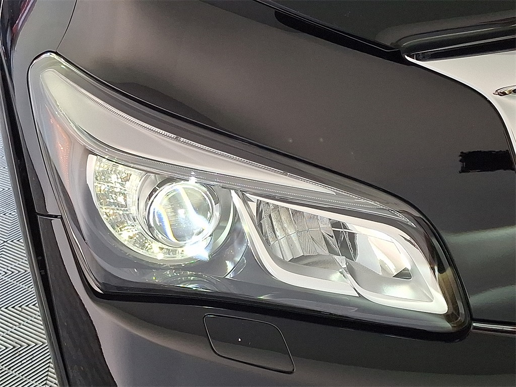 2015 Infiniti QX80 Limited photo 9