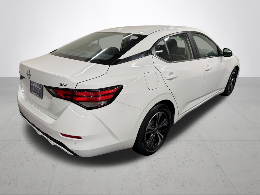 2022 Nissan Sentra SV photo 7