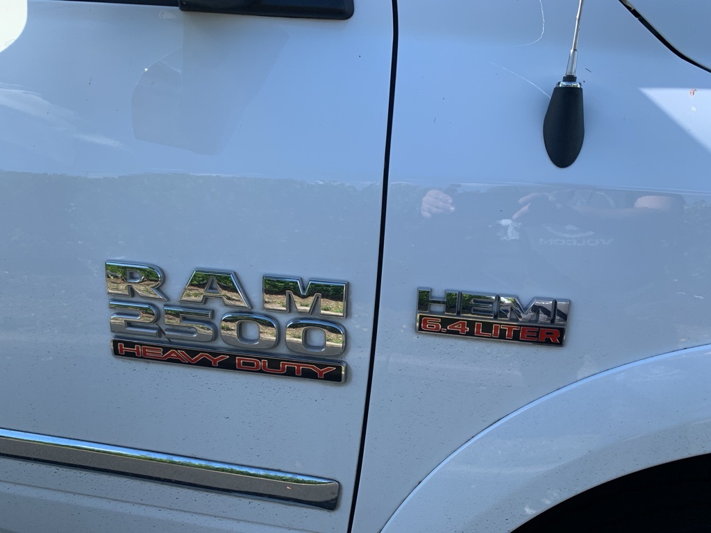 2016 Ram 2500 Laramie photo 5