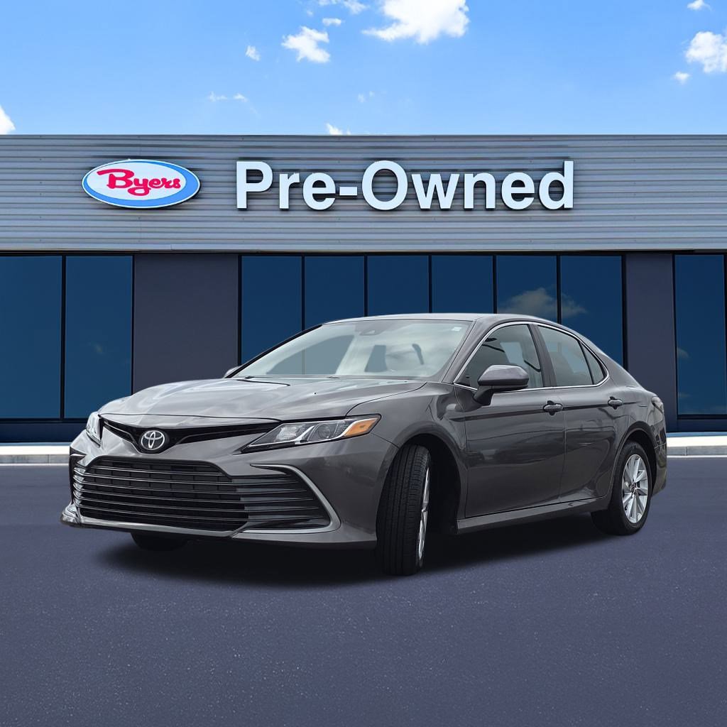 2022 Toyota Camry LE photo 3