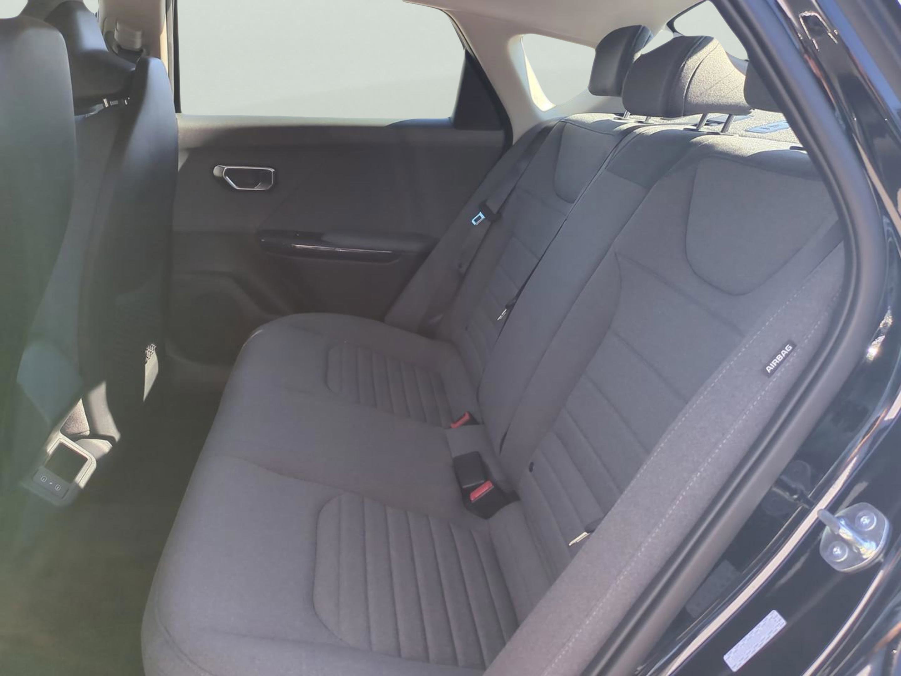 2025 Kia K4 EX photo 15