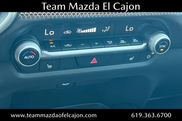 2025 Mazda CX-50 Premium photo 9