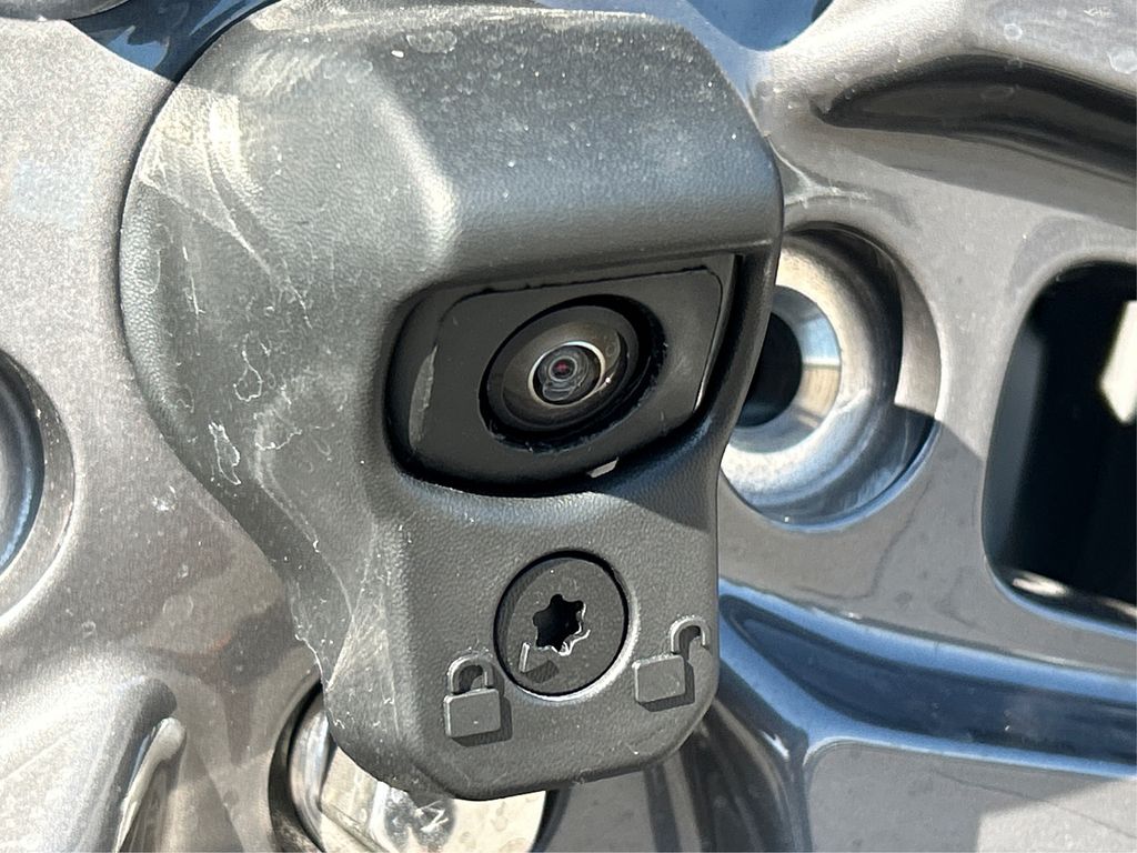 2025 Jeep Wrangler Sport RHD photo 13