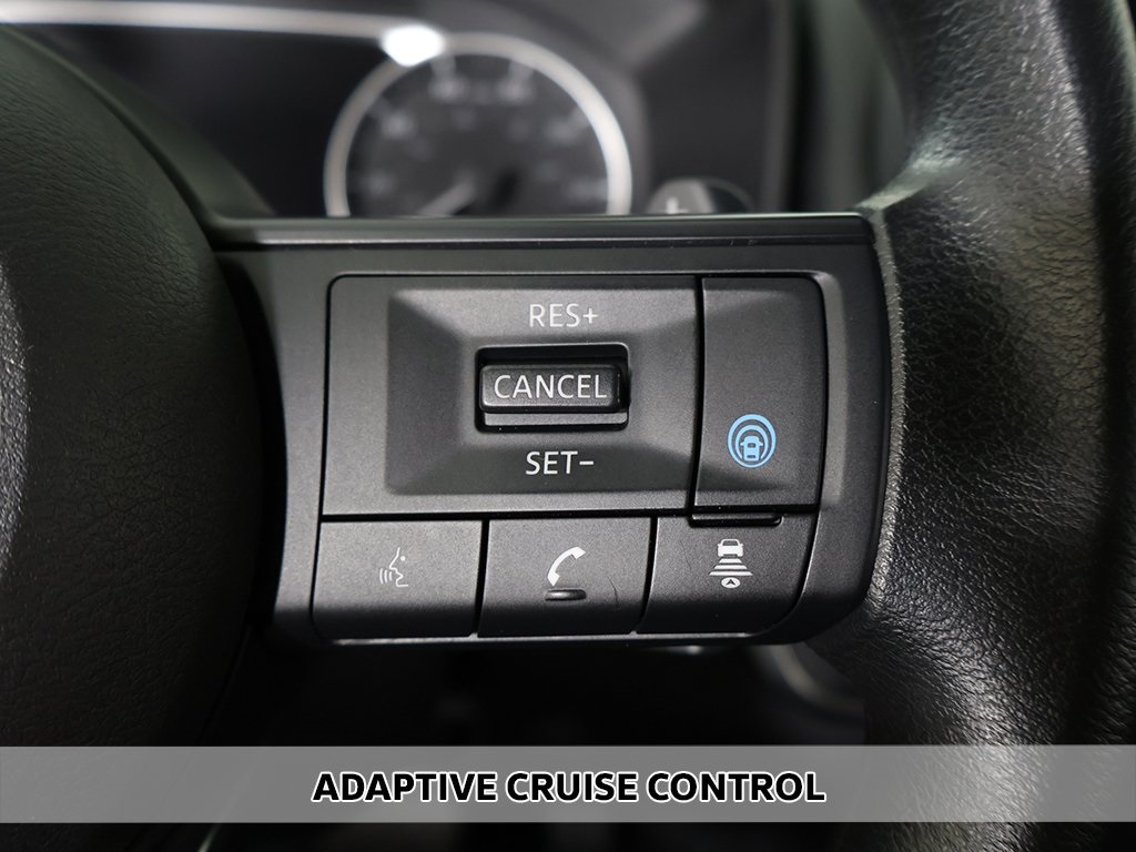 2024 Nissan Rogue SV photo 3