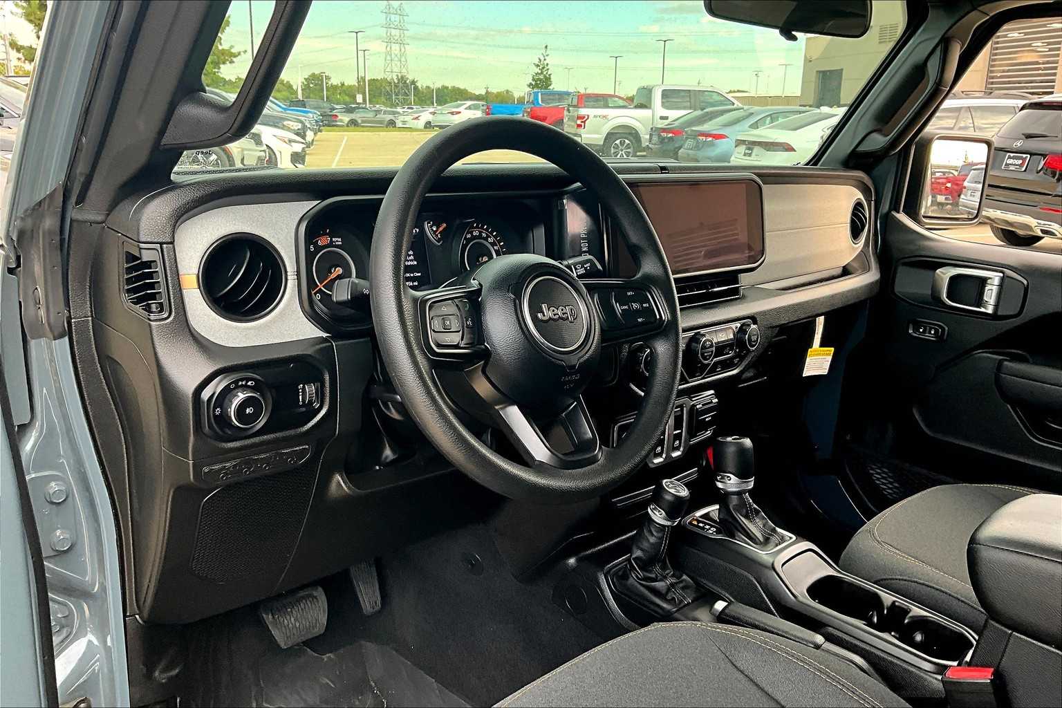 2025 Jeep Wrangler Sport photo 15